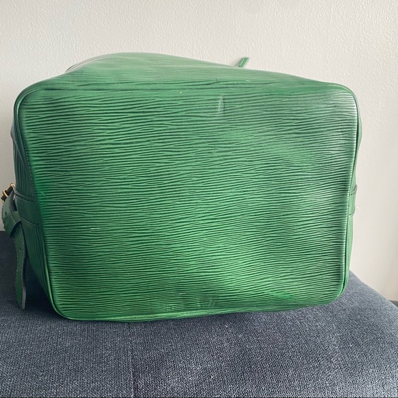 🔴SOLD on VC🔴 Louis Vuitton Petit Noé shoulder bag epi leather - Picture 10 of 14